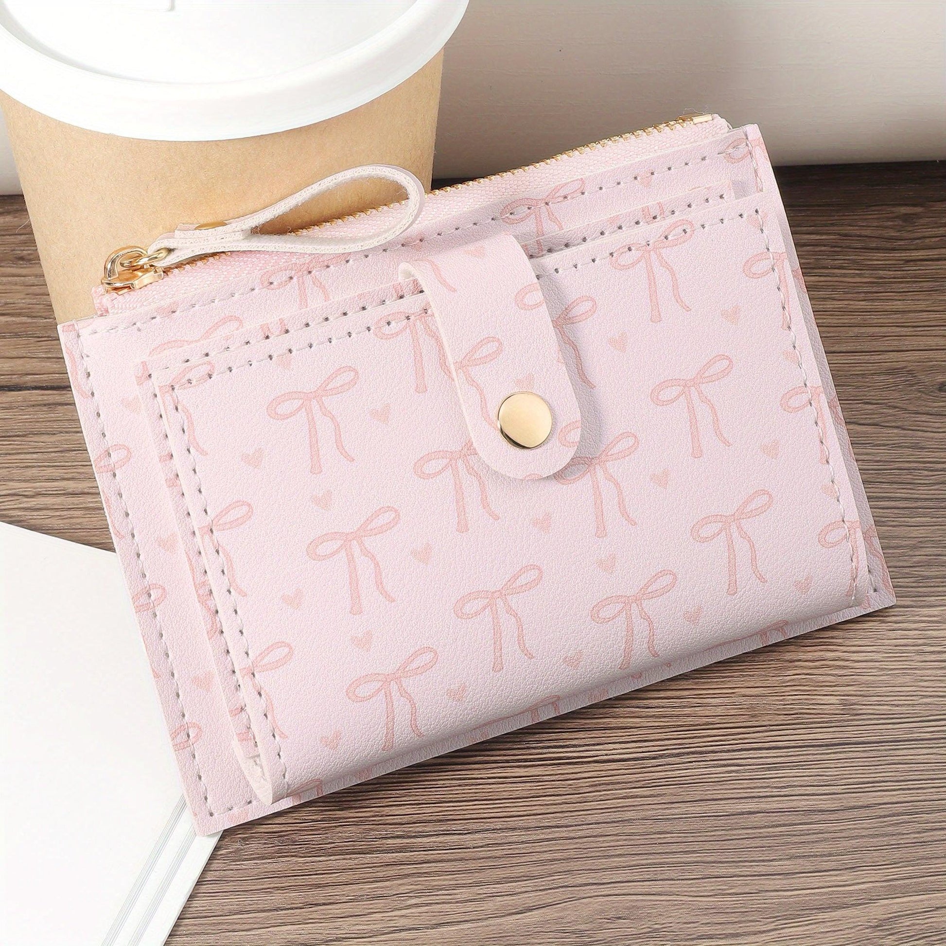 Retro Print Women&Apos;S Short Wallet, High-Quality Credit Card Holder, Casual Multi-Slot Organizer with Snap Closure, Lined, Ideal for Dorms And Study Sessions, Credit Card Storage|Sleek Wallet| Lined Walle - Buy online at  Vibe In Cart.