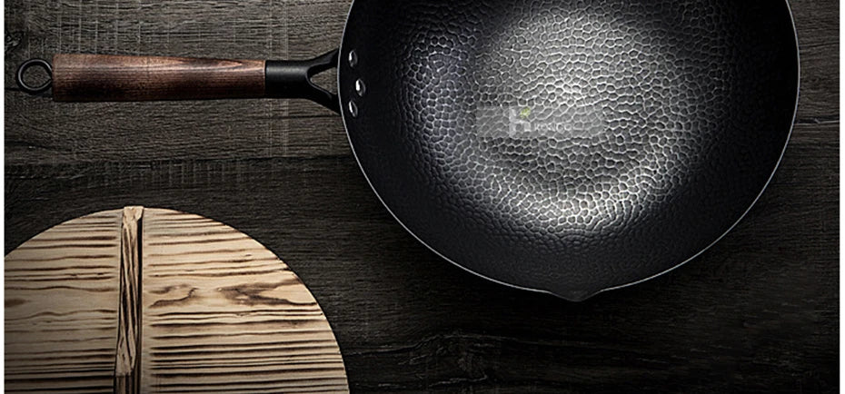 Cast Iron Wok Pan 32cm for Gas and Induction Cookers