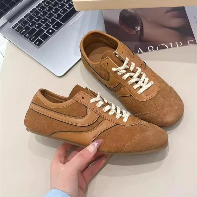 Women's Retro Flat Lace-Up Genuine Leather Sneakers Large Size