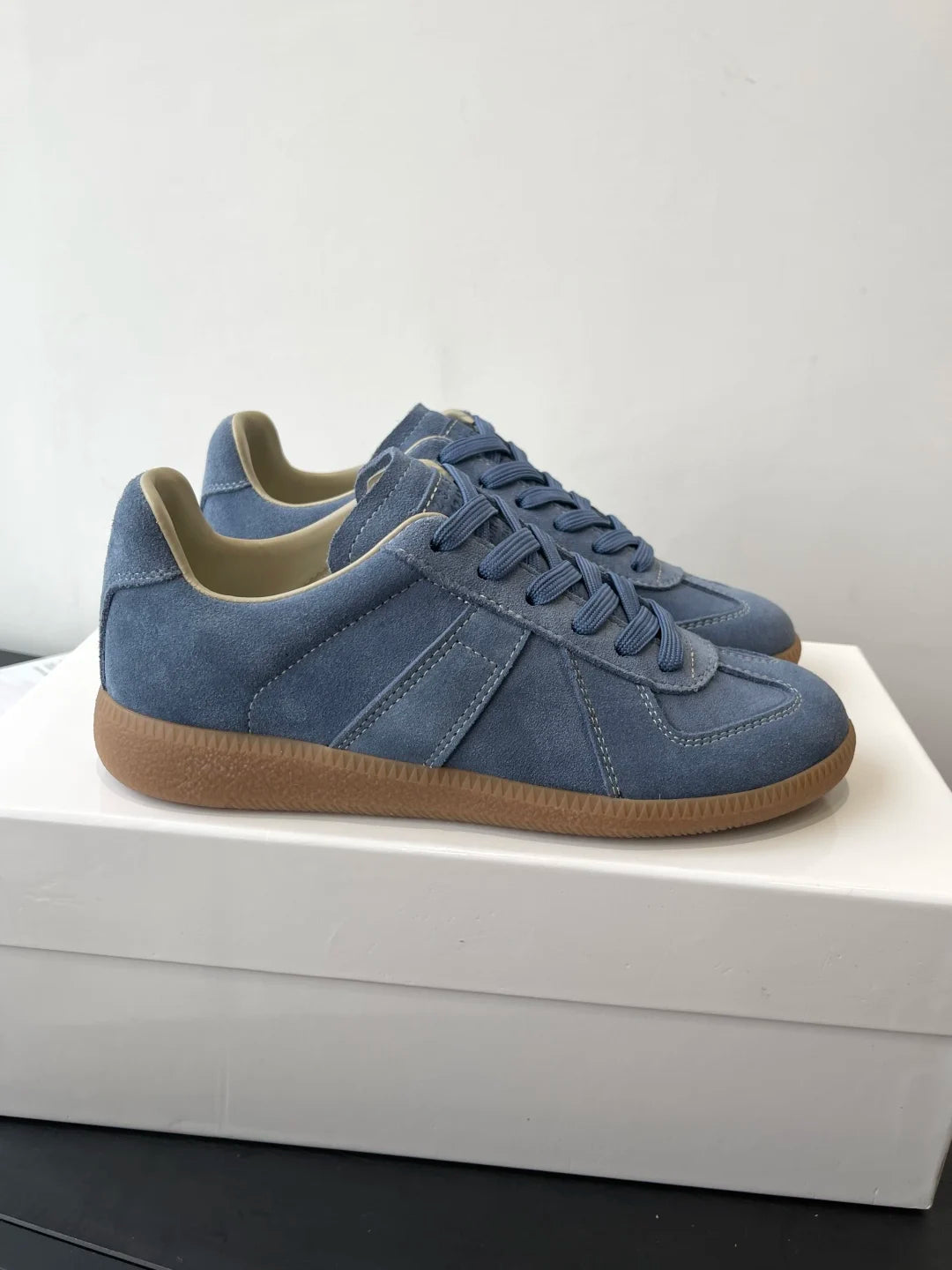 High quality leather flat casual sports shoes for men lace up white shoes luxurious German training board shoes for women flats - Buy online at  Vibe In Cart.