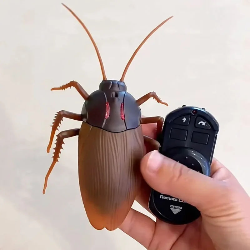 Trick Electric Cockroach Pet RC Simulation Animal Robotic Remote Control Ant Toy Halloween Xmas Mini Gift for Adult Prank Insect