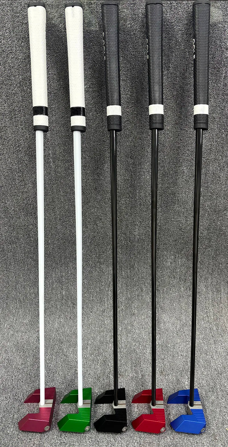 Right-Handed Golf Putter with Steel Shaft, Black, 33-35 Inches