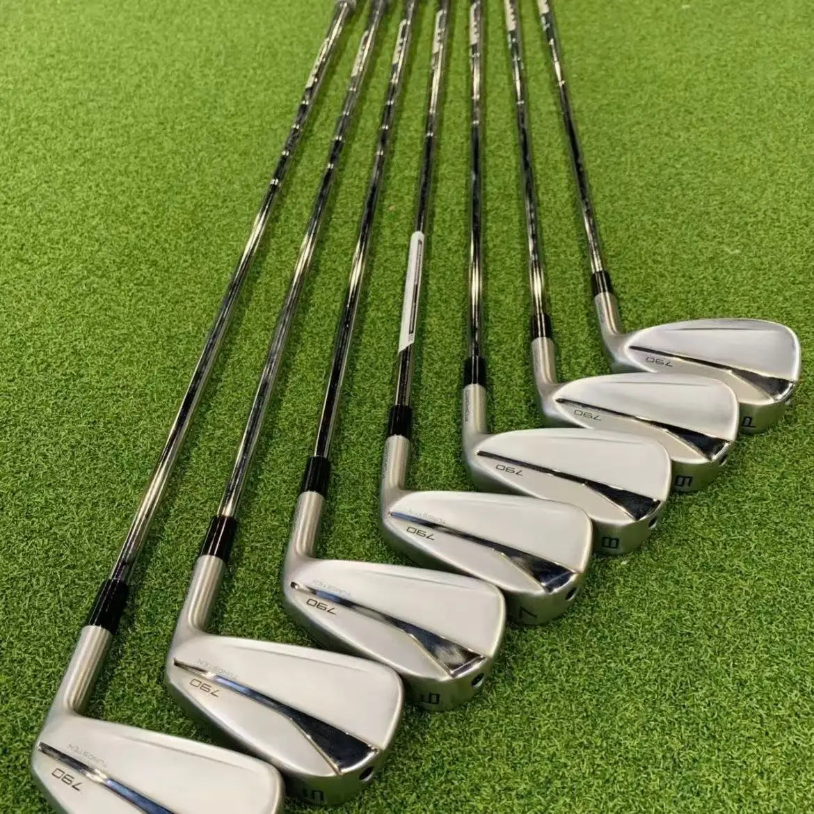 Abay_ Golf Iron Set Third Generation Silver P790 golf club 4-9P R/S Flexible Steel/Graphite Body with Top Cover - Buy online at  Vibe In Cart.