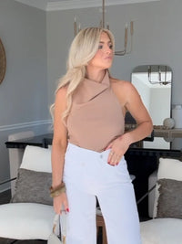 Women's Short Sleeveless Backless Tops with Buttons, Polyester