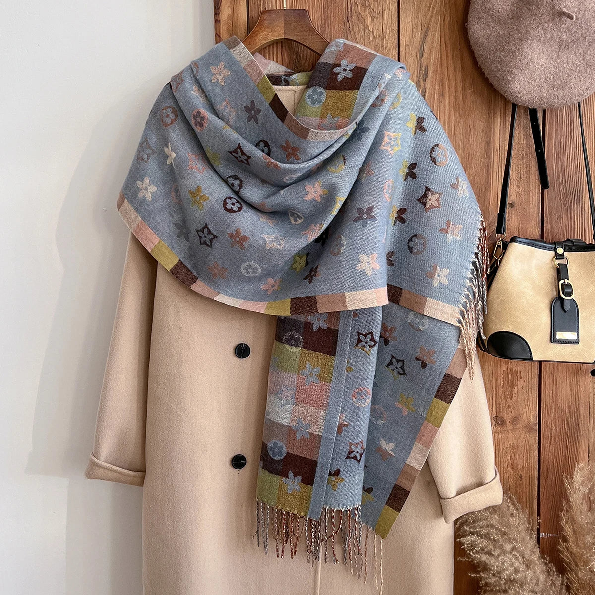 Women's Long Warm Polyester Print Winter Scarf Over 175cm