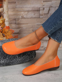 Popular flat sole single shoe round toe bean shoes 2024 new soft soled women's shoes large size single shoe grandmother shoes - Buy online at  Vibe In Cart.