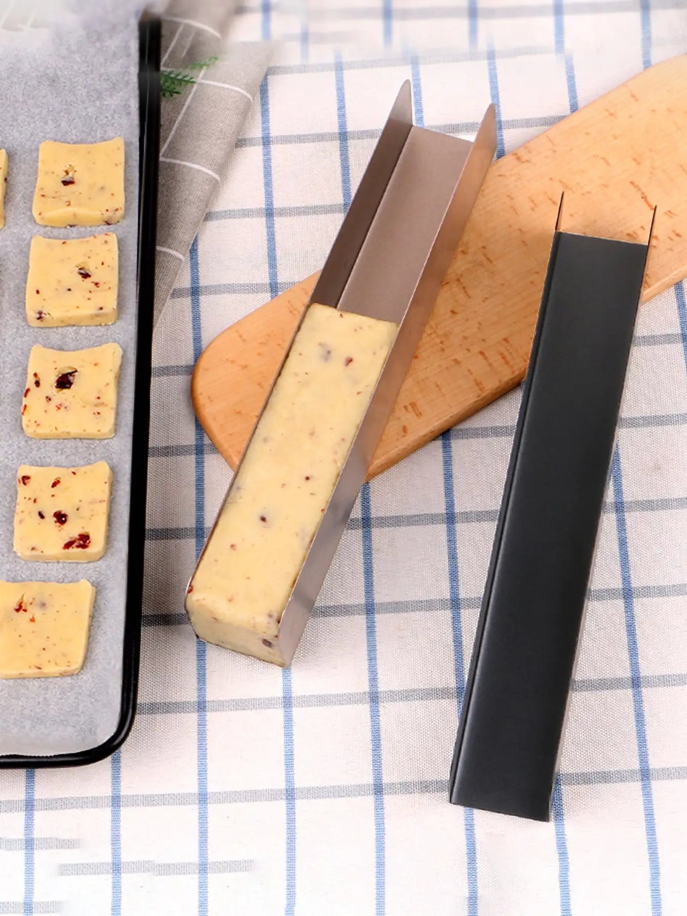 U-shaped Non-stick Carbon Steel Cookie Mold DIY Mold For Baking Square Forms For Cookies Cutters Bakeware Kitchen Accessories - Buy online at  Vibe In Cart.