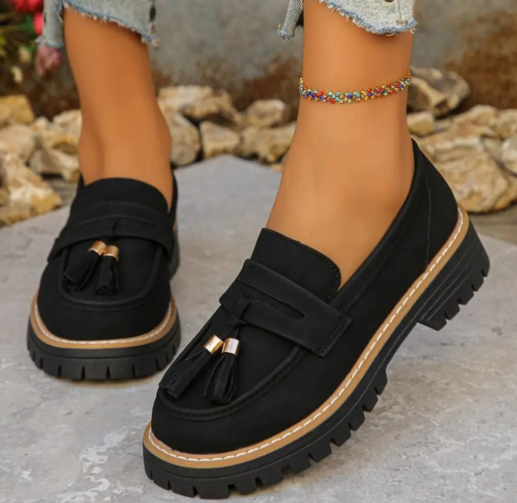 New Hot Designer Women's Flats Casual Thick Bottomed Loafers Spring Large Size Retro Tassel Woman Slip On Platform Oxford Shoes - Buy online at  Vibe In Cart.
