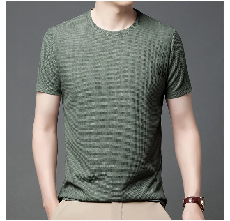 Men's Polyester Short Sleeve Round Neck T-Shirt for Spring and Summer