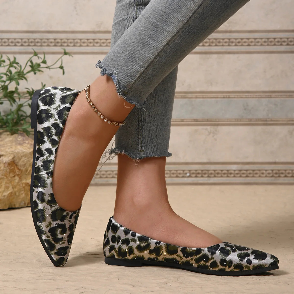 Leopard Shoes 2025 New Women Flats Woman Casual Shoes Pointe Toe Spring Summer Flat Fashion Ladies Shoes Slip-on Big Size - Buy online at  Vibe In Cart.