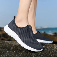 Men's Breathable Mesh Casual Shoes Non-Slip Outdoor Lightweight