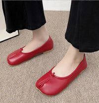 Women's Split Toe Ballet Flats With Slip-On Closure