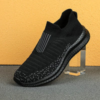 Men's Breathable Lightweight Sports Shoes Anti-Slip Slip-On