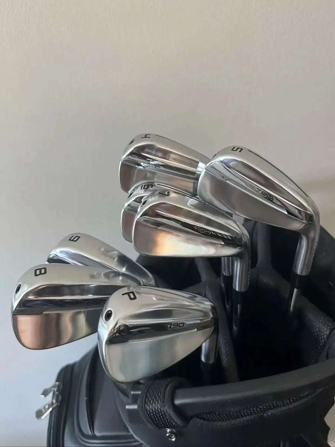 Men's Right Handed Golf Irons Set Silver Steel Shaft Flex R