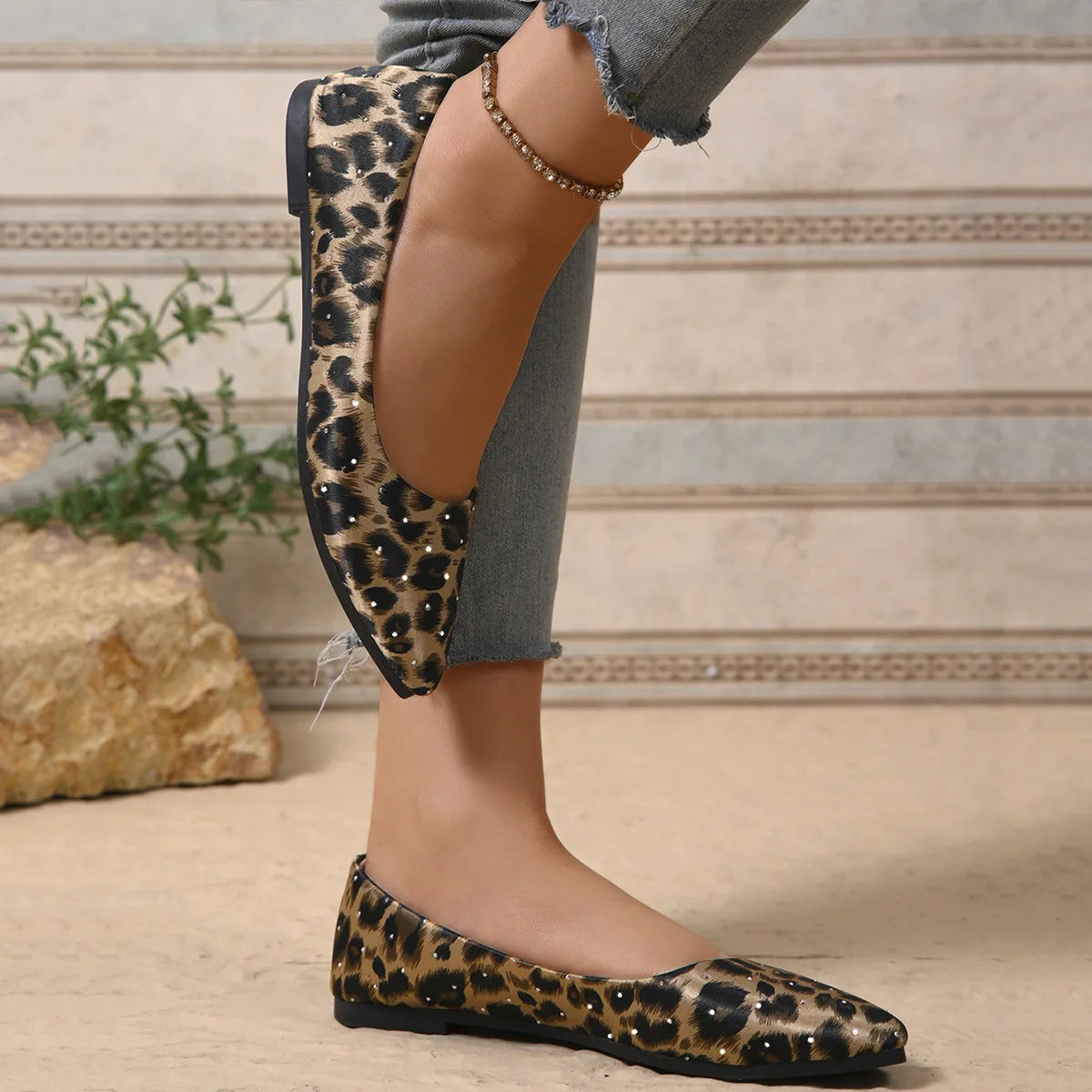 Leopard Shoes 2025 New Women Flats Woman Casual Shoes Pointe Toe Spring Summer Flat Fashion Ladies Shoes Slip-on Big Size - Buy online at  Vibe In Cart.
