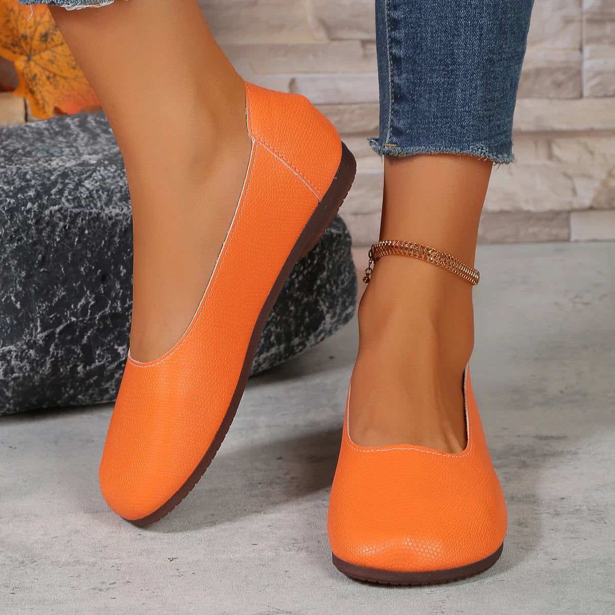 Popular flat sole single shoe round toe bean shoes 2024 new soft soled women's shoes large size single shoe grandmother shoes - Buy online at  Vibe In Cart.