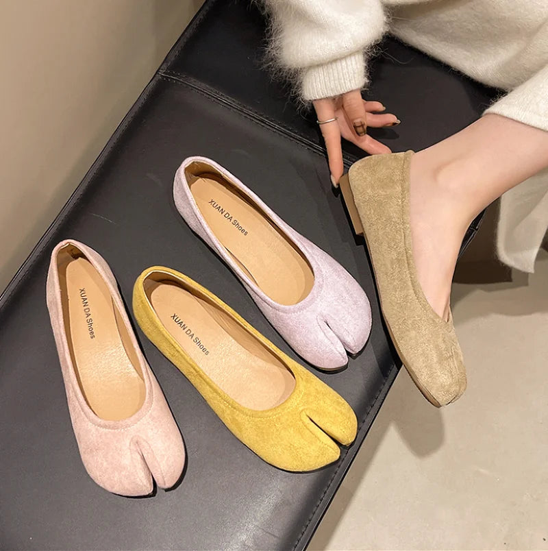 Japanese Style Tabi Ninja Shoes Women Cozy Leather Flats Split Hoof Toe Loafers Femme Mary Jeans Mocasines Ladies Ballerina Shoe - Buy online at  Vibe In Cart.