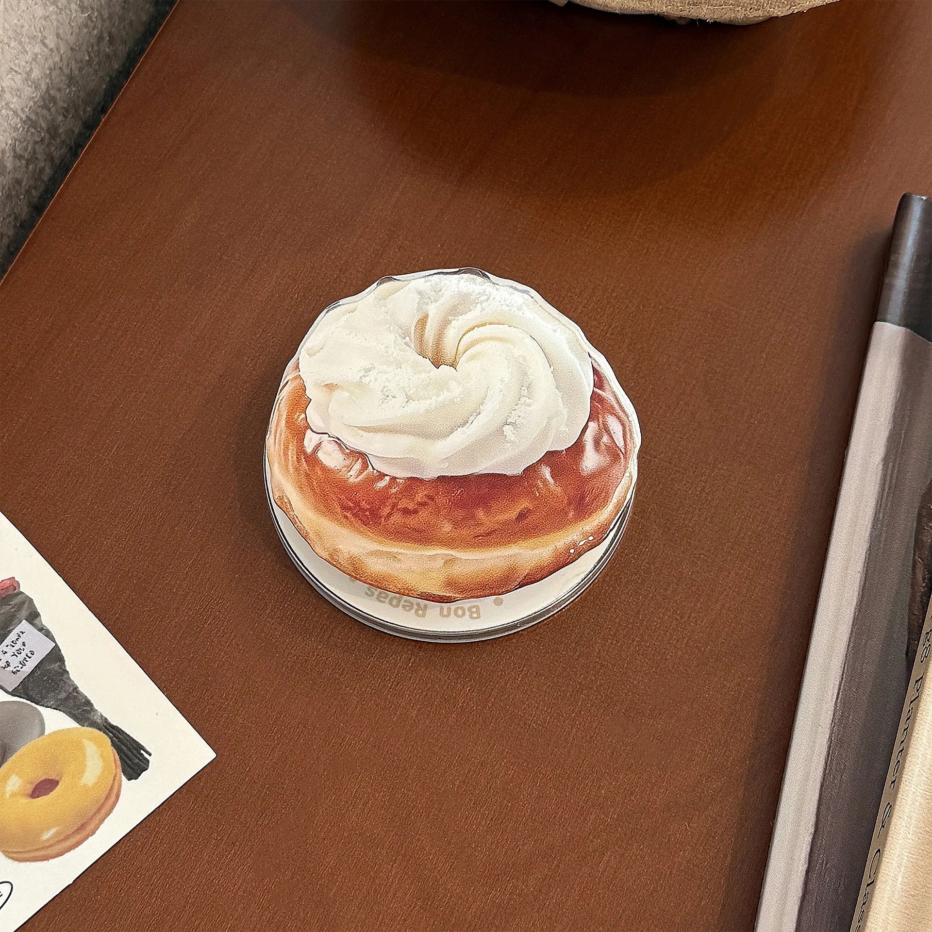 Foldable Magnetic Phone Holder with Cartoon Food Theme