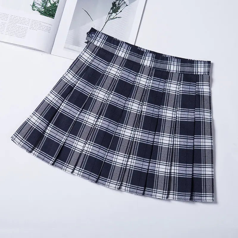 Women's Pleated Plaid A-Line High Waist Mini Skirt in Black