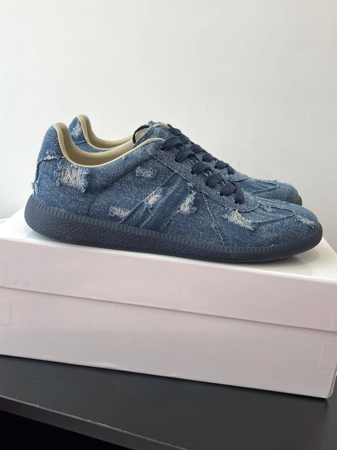 High quality leather flat casual sports shoes for men lace up white shoes luxurious German training board shoes for women flats - Buy online at  Vibe In Cart.