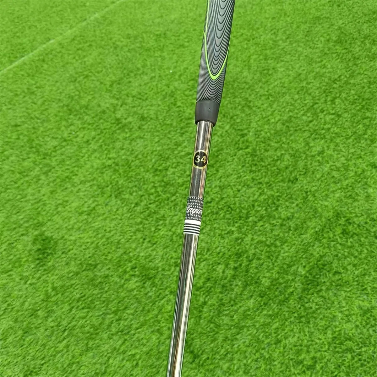 Right Handed Standing Golf Putter with Low Center of Gravity and Steel Shaft
