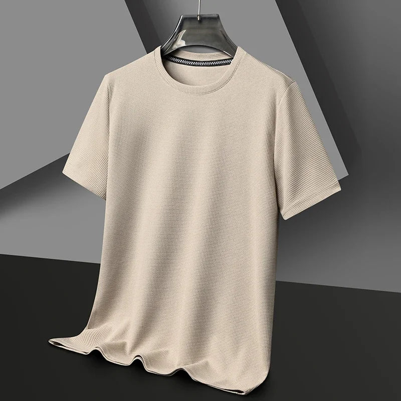 Men's Polyester Short Sleeve Round Neck T-Shirt for Spring and Summer