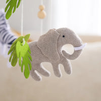 Baby Crib Mobile Rattle Toy For 0-12 Months Cartoon Felt Forest Animal Bed Bell Hanging Wooden Bracket Mobile Newbaby Rattle Toy