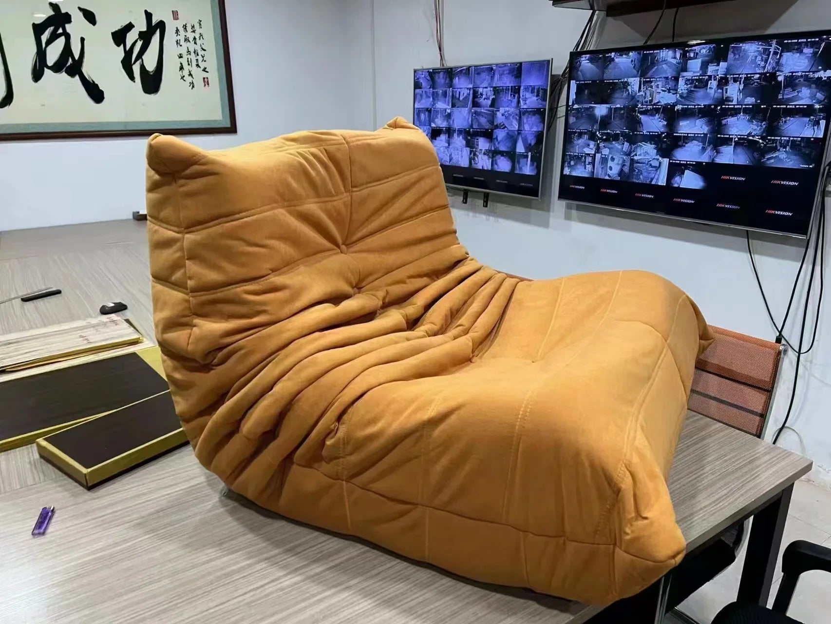 Modern Single Reclining Sofa in Cream for One Person