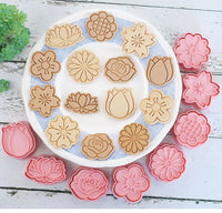 8 Pcs/set Cookie Cutters Plastic 3D Cute Cartoon Pressable Biscuit Mold Cookie Stamp Kitchen Baking Pastry Bakeware - Buy online at  Vibe In Cart.