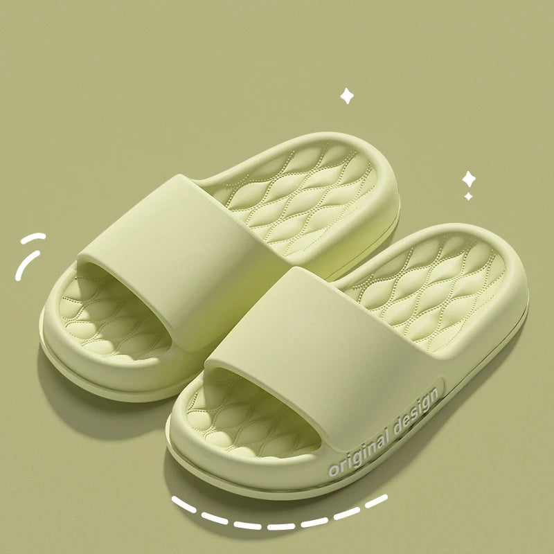Men's Summer Outdoor Slippers EVA Sole Low Heel Design