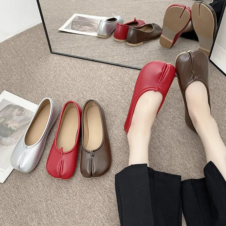 Japanese Style Tabi Ninja Shoes Women Cozy Leather Flats Split Hoof Toe Loafers Femme Mary Jeans Mocasines Ladies Ballerina Shoe - Buy online at  Vibe In Cart.