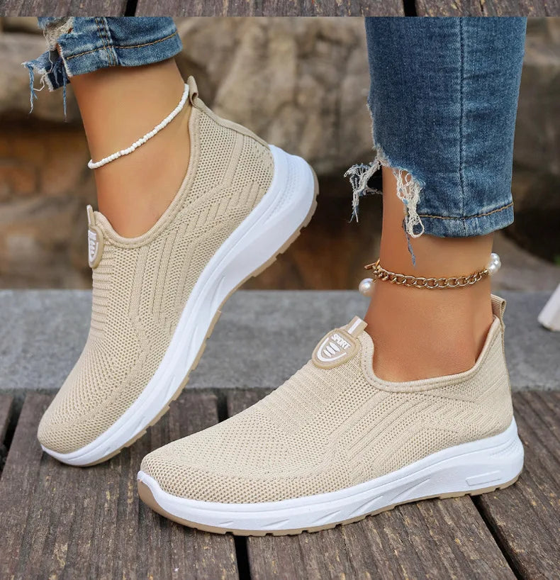 Women's Mesh Breathable Casual Shoes Large Size Soft Sole Slip-On