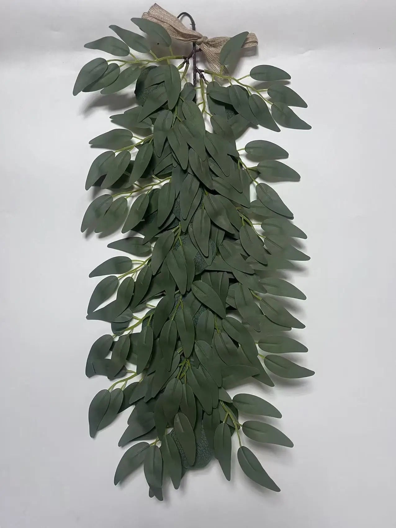 Hanging Plastic Simulation Vine Plant Pendant for Outdoor Use