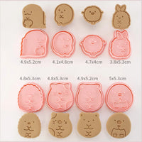 8-Piece Plastic 3D Cookie Cutters Set with Cartoon Designs