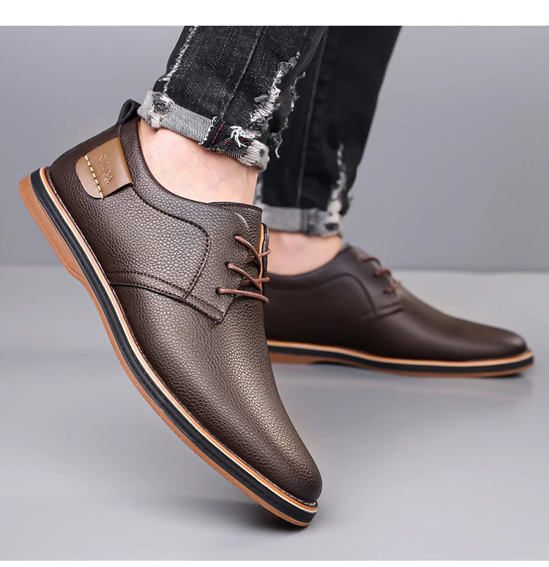 Men's Lace-Up Genuine Leather Oxford Shoes with Round Toe