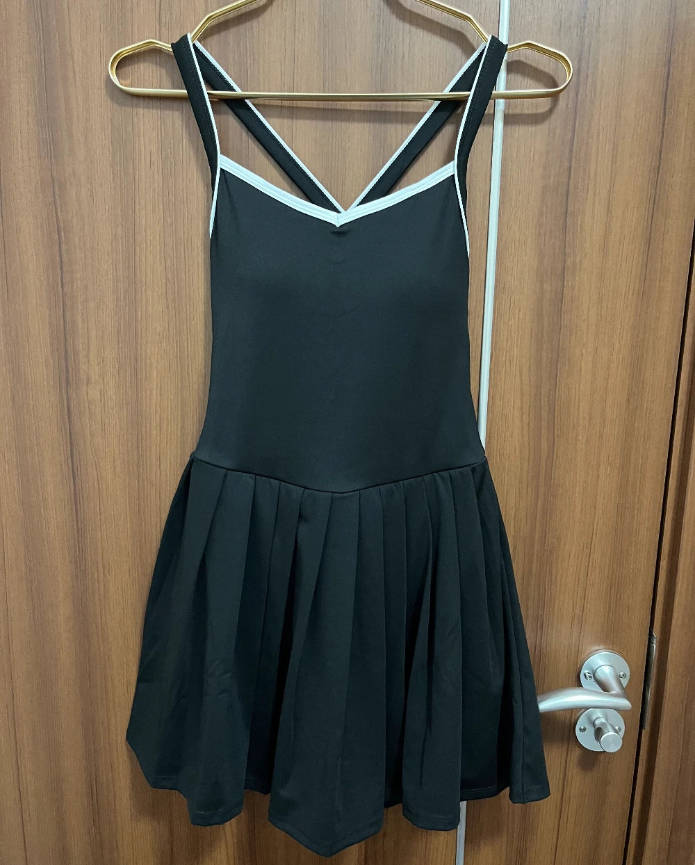 Tennis Dress for Women Yoga Fitness Skirt with Built-in Bra V-Neck Golf Outfits with Shorts Badminton Workout Clothing - Buy online at  Vibe In Cart.