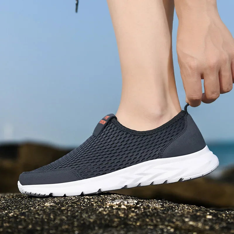 Men's Breathable Mesh Casual Shoes Non-Slip Outdoor Lightweight