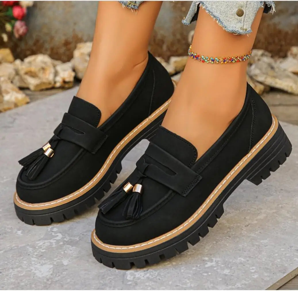 New Hot Designer Women's Flats Casual Thick Bottomed Loafers Spring Large Size Retro Tassel Woman Slip On Platform Oxford Shoes - Buy online at  Vibe In Cart.