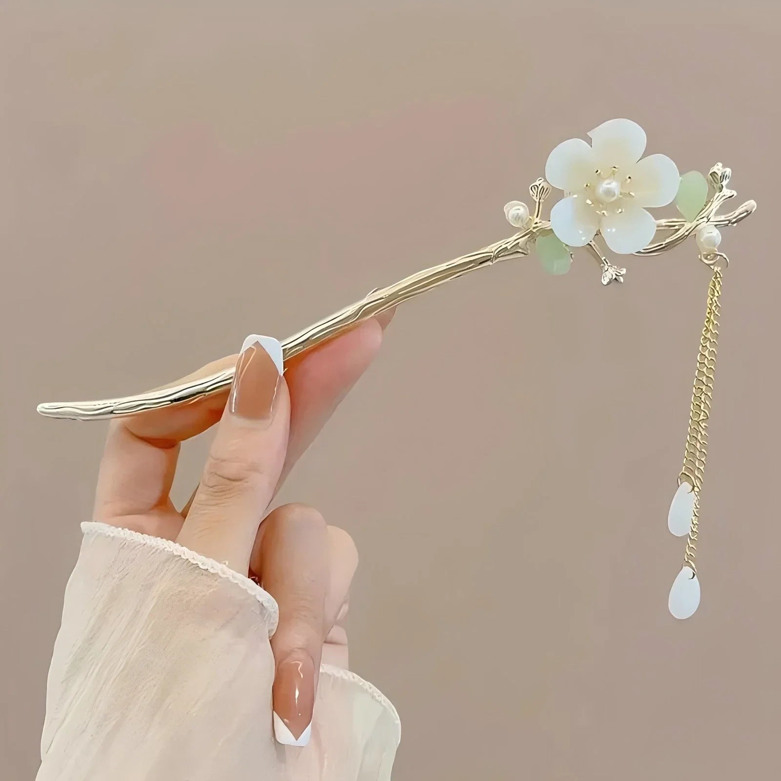 Elegant Chinese Style Hair Clip Tassel Hair Stick Traditional Floral Design Hairstyle Accessory Women Jewelry Hairpin Hairneedle - Buy online at  Vibe In Cart.