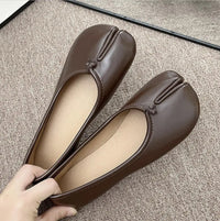 Women's Split Toe Ballet Flats With Slip-On Closure