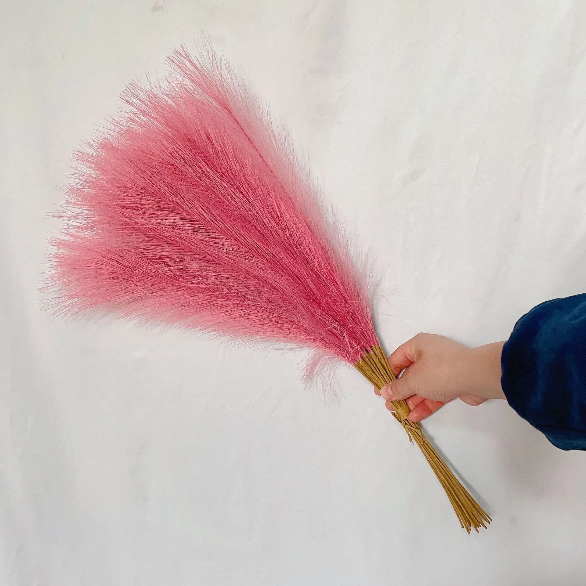 55cm 5-Piece Fluffy Artificial Pampas Grass Bouquet Decor