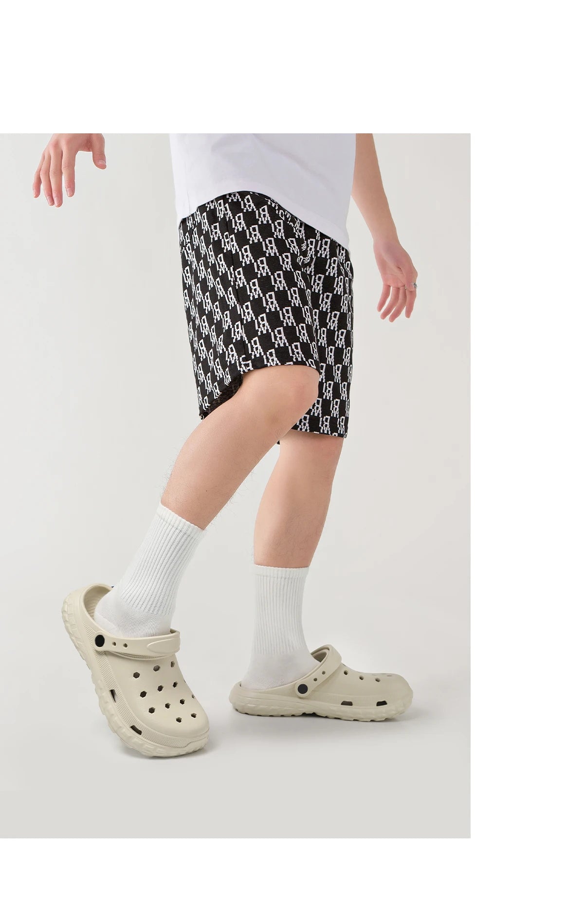 Women and Men's Hole Shoes Summer Non-Slip Outdoor Sandals Closed Toe Shit Feeling Beach Slippers Thick Bottom Soft Bottom - Buy online at  Vibe In Cart.