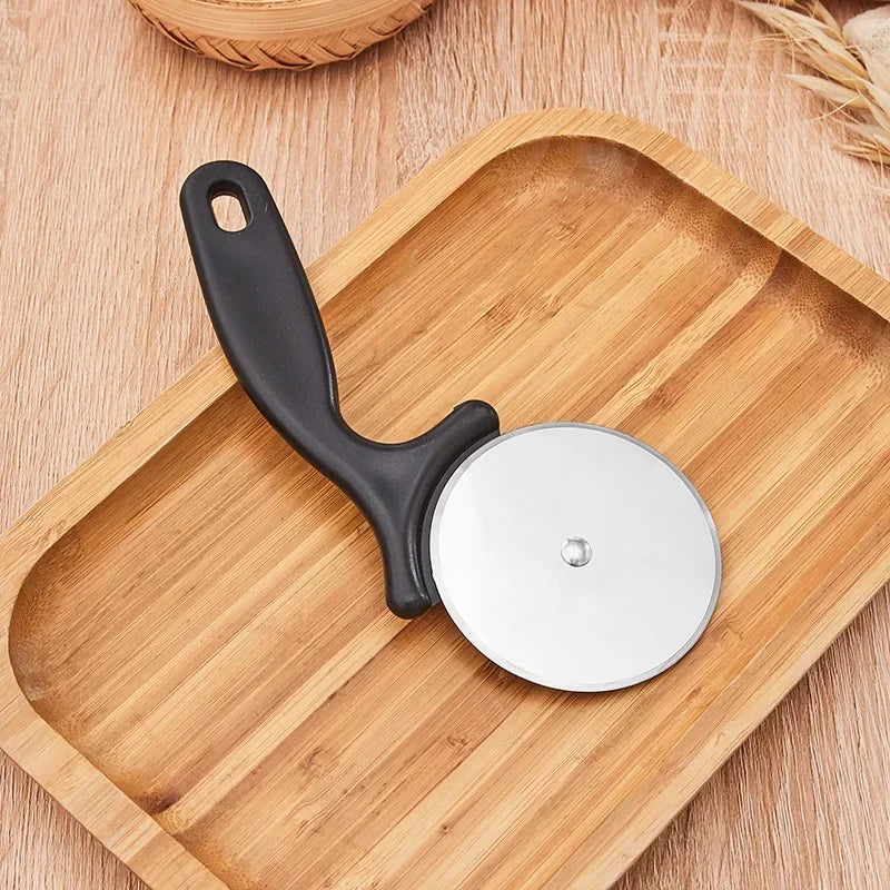 Stainless Steel Pizza Cutters Pastry Roller Cutter Pizza Knife Cookie Cake Roller Wheel Scissor Bakeware Kitchen Accessories - Buy online at  Vibe In Cart.