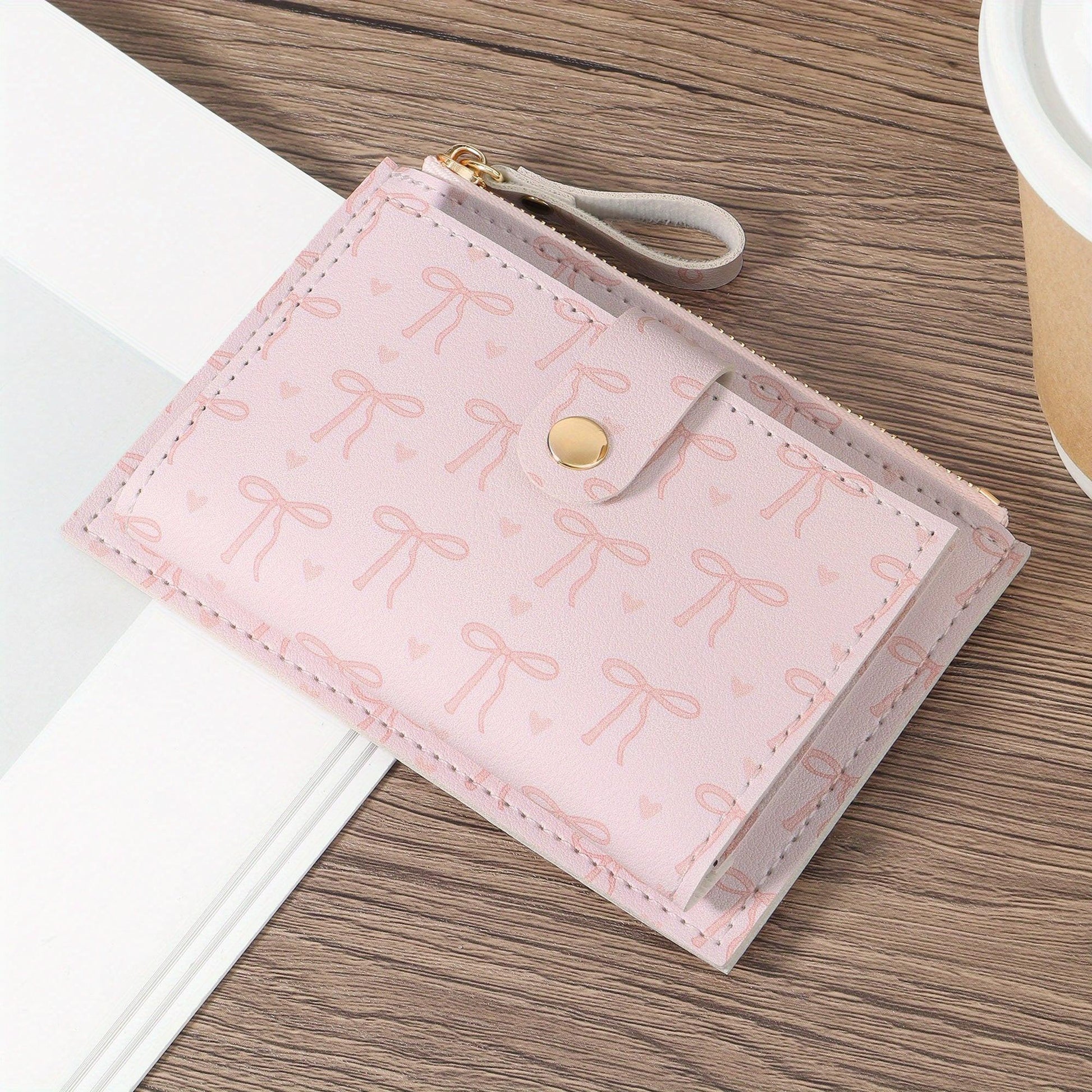 Retro Print Women&Apos;S Short Wallet, High-Quality Credit Card Holder, Casual Multi-Slot Organizer with Snap Closure, Lined, Ideal for Dorms And Study Sessions, Credit Card Storage|Sleek Wallet| Lined Walle - Buy online at  Vibe In Cart.